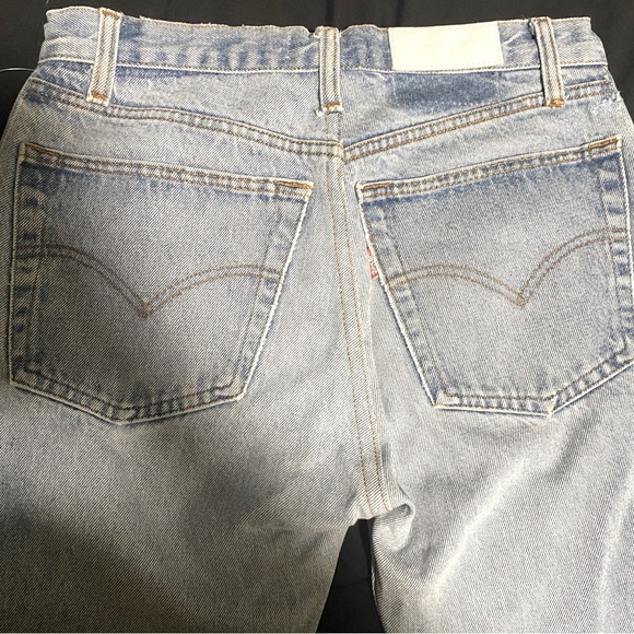 LIKE NEW RE/DONE MID RISE WIDE LEG CROP JEANS - SIZE 27 - Picture 10 of 15